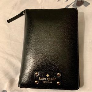Kate Spade Zip Wallet Agenda Planner!🎀.